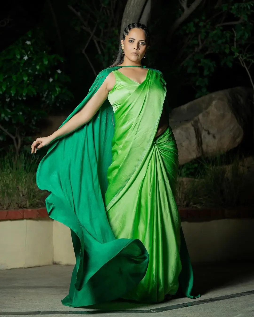 Indian Model Anasuya Bharadwaj in Sleeveless Green Saree